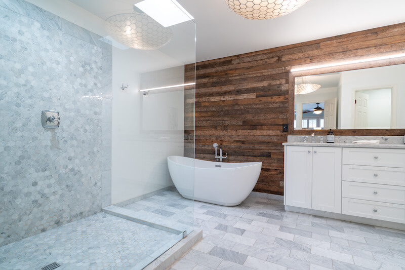 Wood Accent Wall in a Minimalist Bathroom